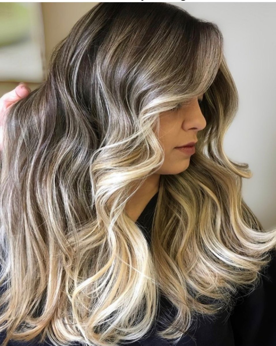 Unicorn Hair Queen: Emerging Artist Color Special